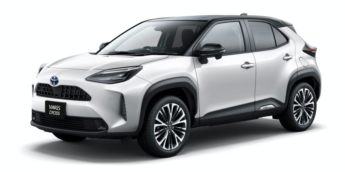 Toyota Yaris Cross Nea Moudania car rental