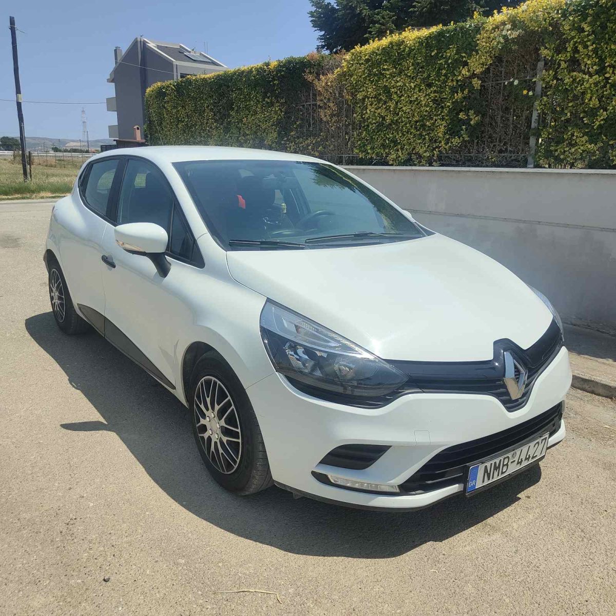 Renault Clio Samothraki car rental