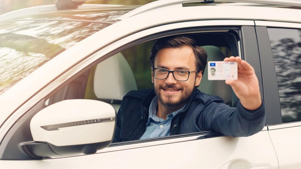 Where You Can Drive with a Greek Driving License and What to Do If You Can’t