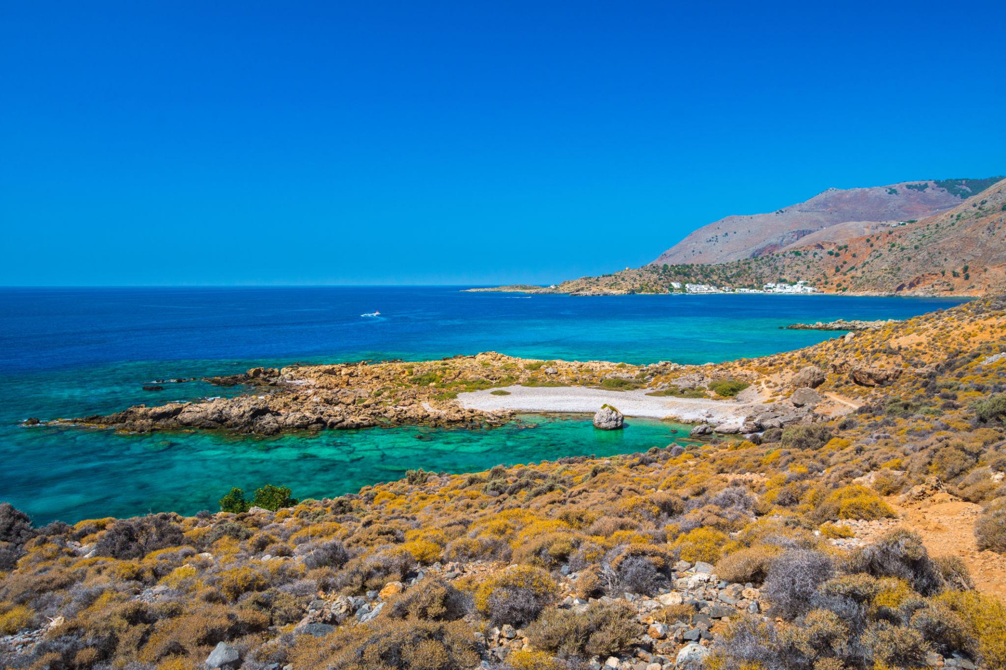 Χανιά για Ψαγμένους Ταξιδιώτες. Τα Κρυμμένα Διαμάντια της Δυτικής Κρήτης που Αξίζει να Ανακαλύψετε με Ενοικιαζόμενο Αυτοκίνητο
