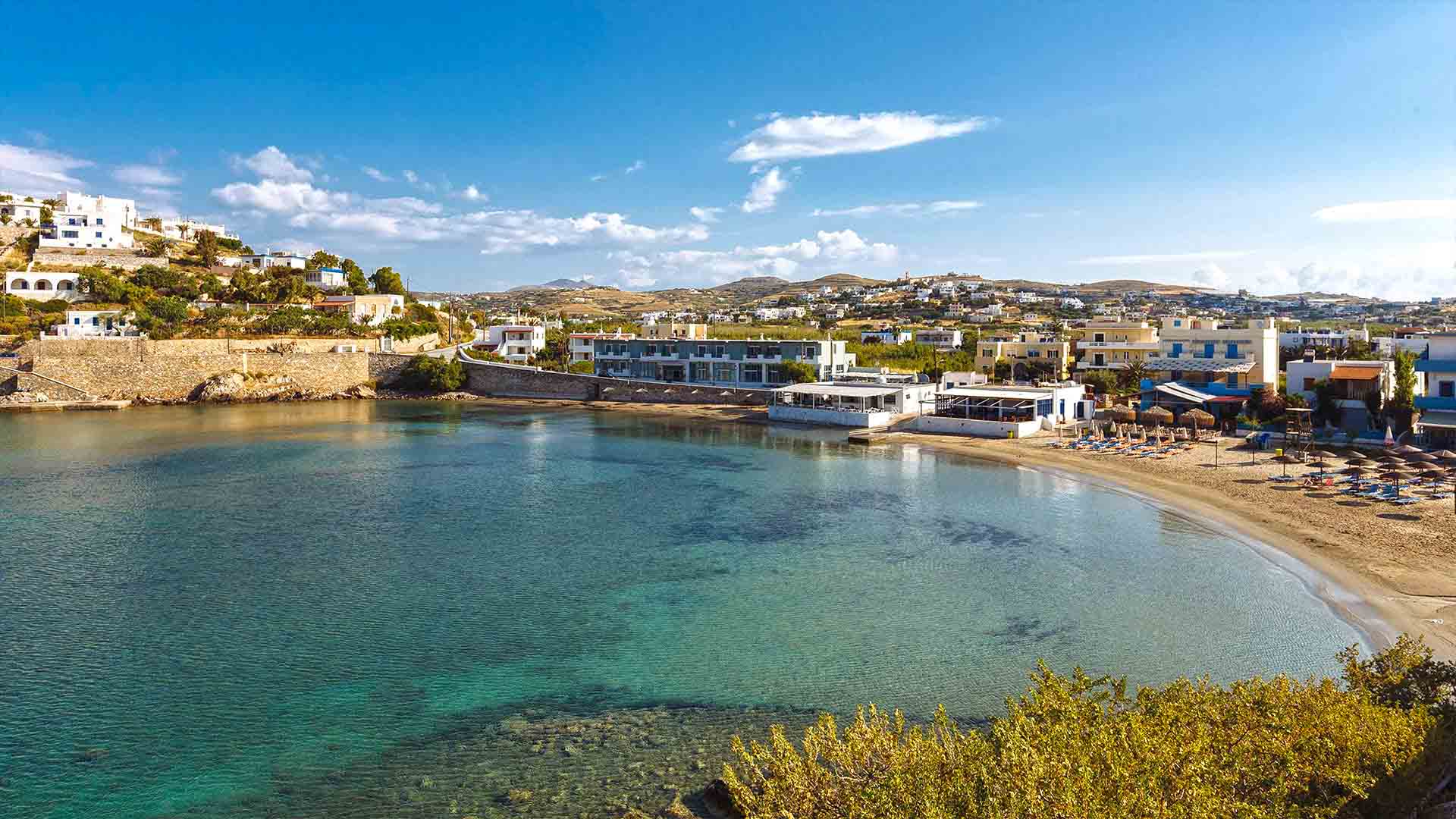 Τα Καλύτερα Καλοκαιρινά Μέρη για Διακοπές στη Σύρο. Ένας Premium Οδηγός για να Ανακαλύψετε το Αρχοντικό Νησί των Κυκλάδων